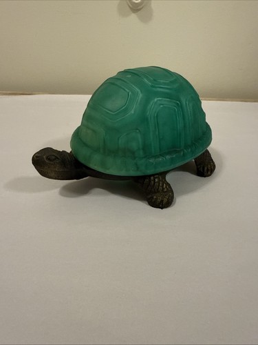 Green art glass turtle - green, lamp